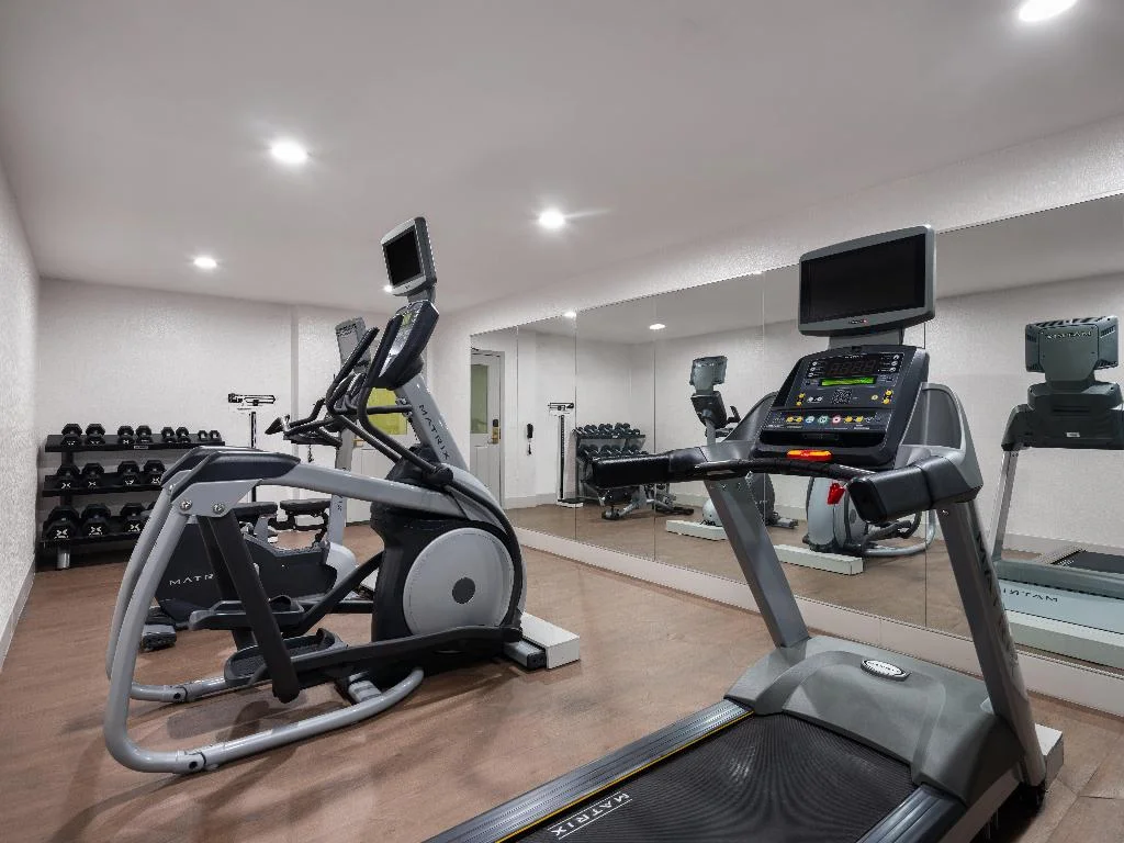 Holiday Inn Express Port Moresby hotel interior