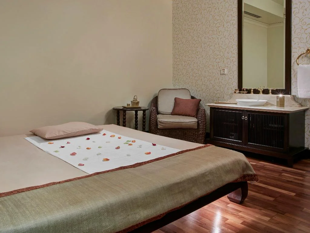 Holiday Inn Kuwait Al Thuraya City hotel interior