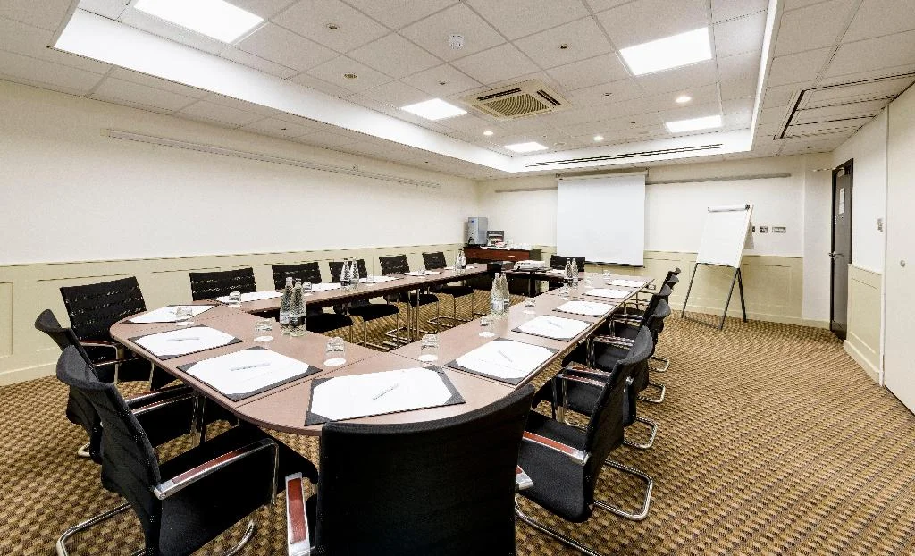 Holiday Inn Perth City Centre hotel interior