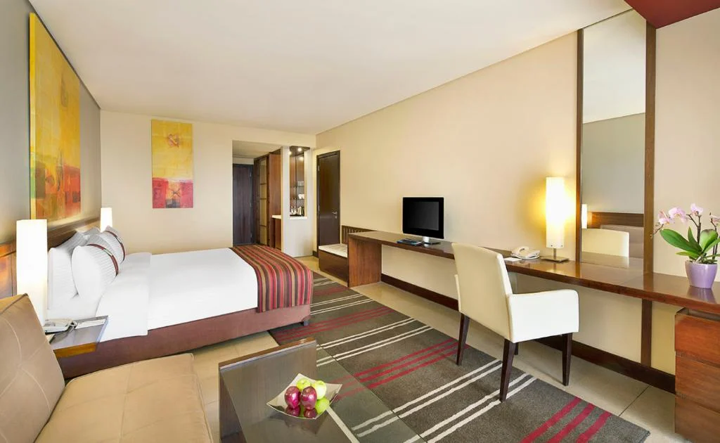 Holiday Inn Resort Dead Sea hotel interior
