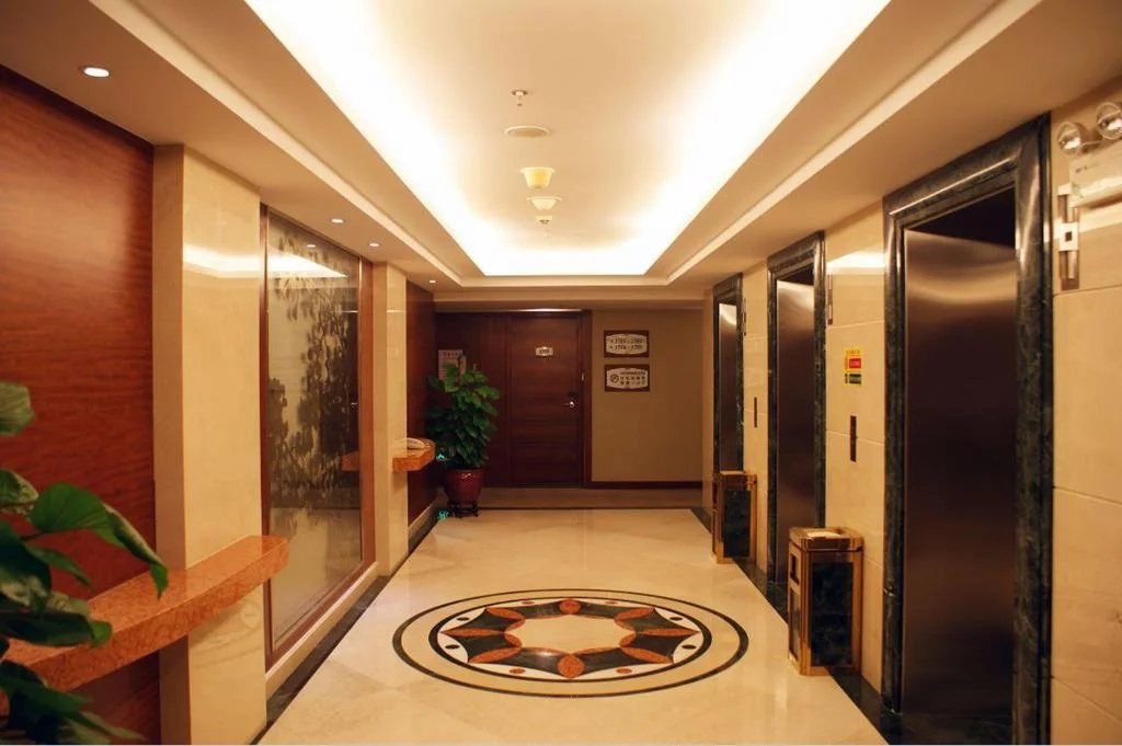 Holiday Inn Shenzhen Donghua hotel interior