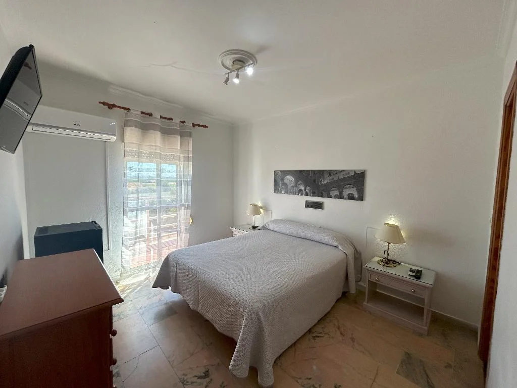 Hostal El Capitan hotel interior