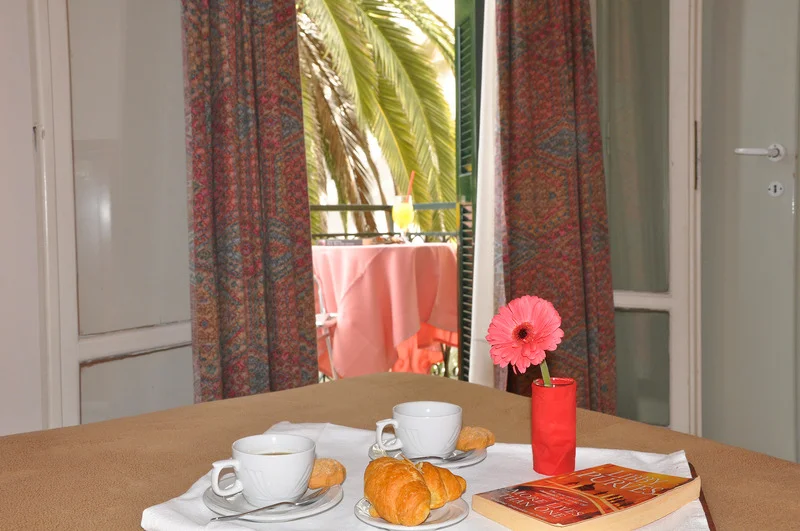 Hotel Bretagne hotel interior