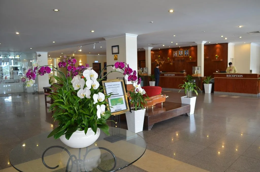 Hotel Cambodiana hotel interior