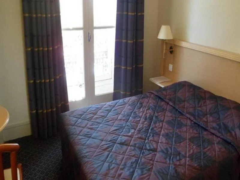 Hotel de Bourbon hotel interior