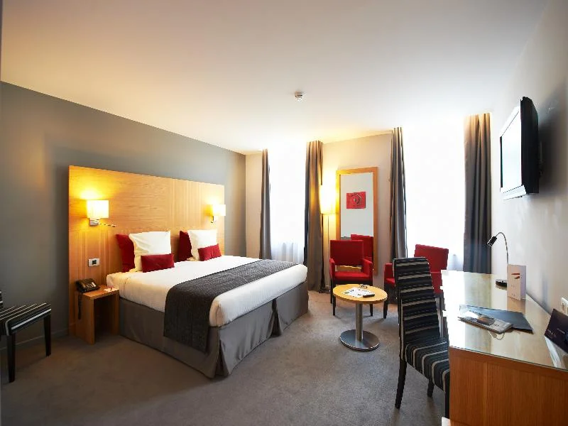 Hotel de la Couronne hotel interior