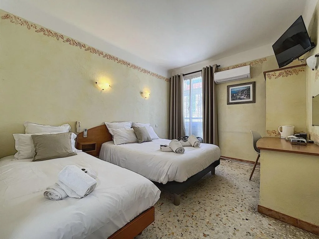Hotel de Provence hotel interior