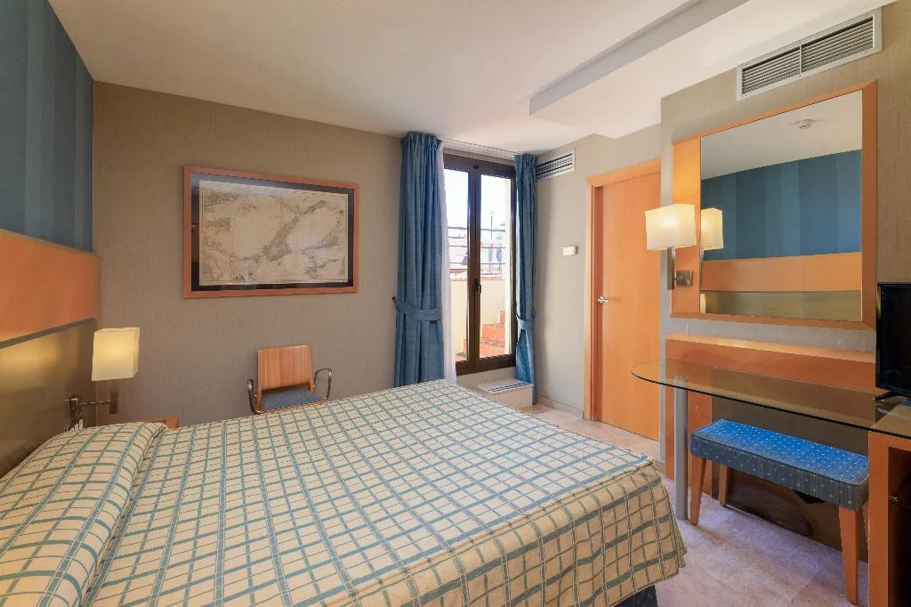 Hotel del Mar hotel interior