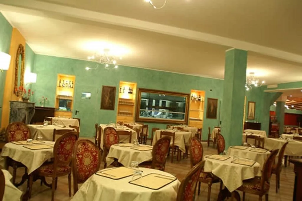 Hotel Lion hotel interior
