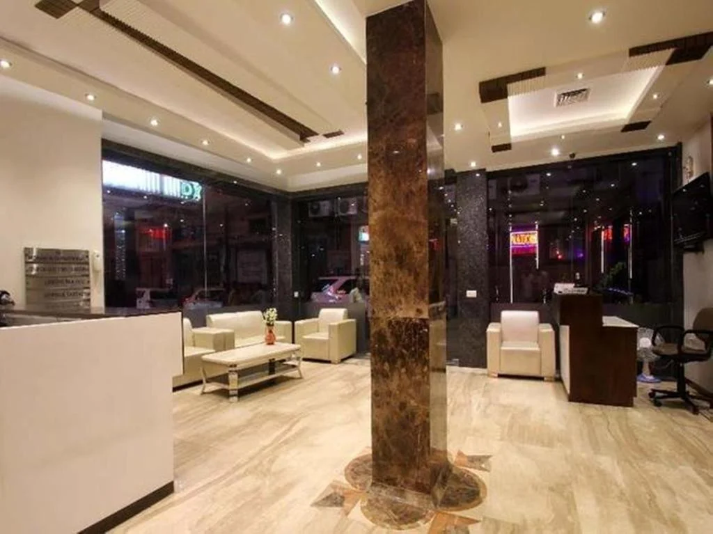 Hotel Mohan International hotel interior