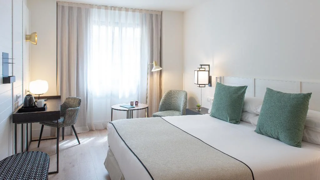 Hotel Molina Lario hotel interior