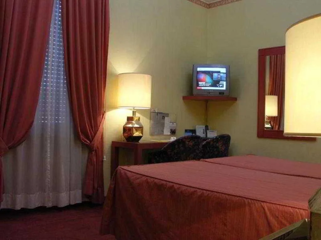 Hotel Mondial hotel interior
