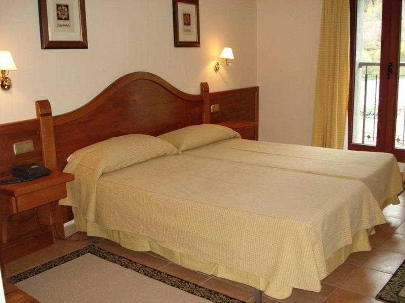 Hotel Montané hotel interior