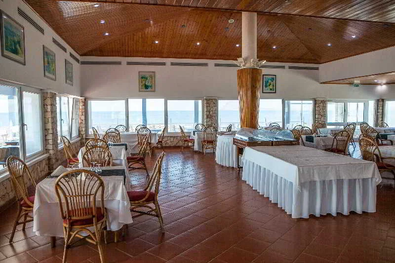 Hotel Murdeira Village hotel interior