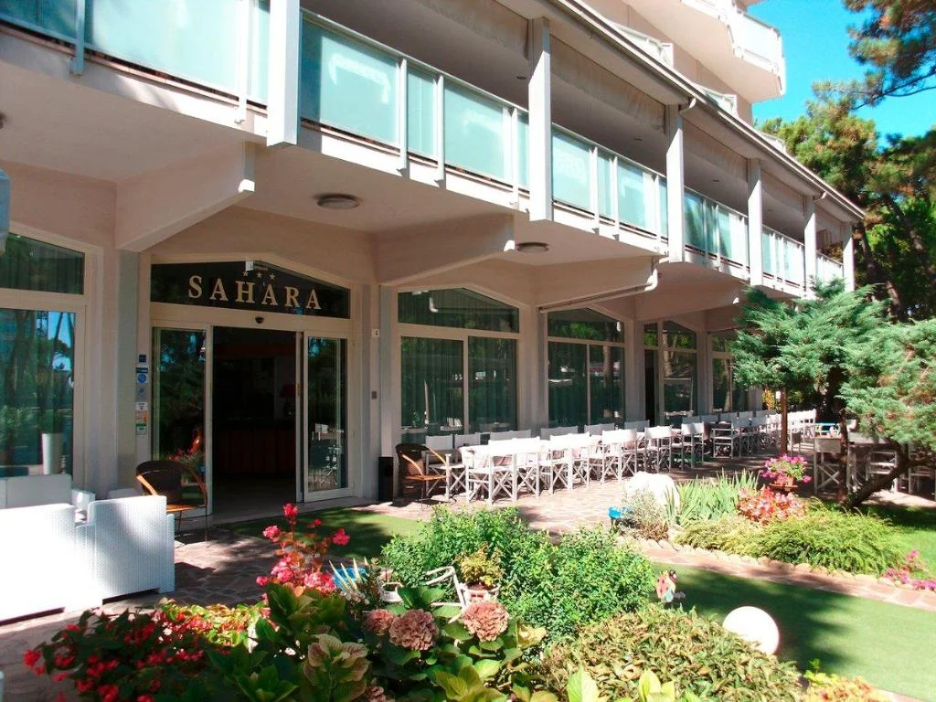 Hotel Sahara hotel interior
