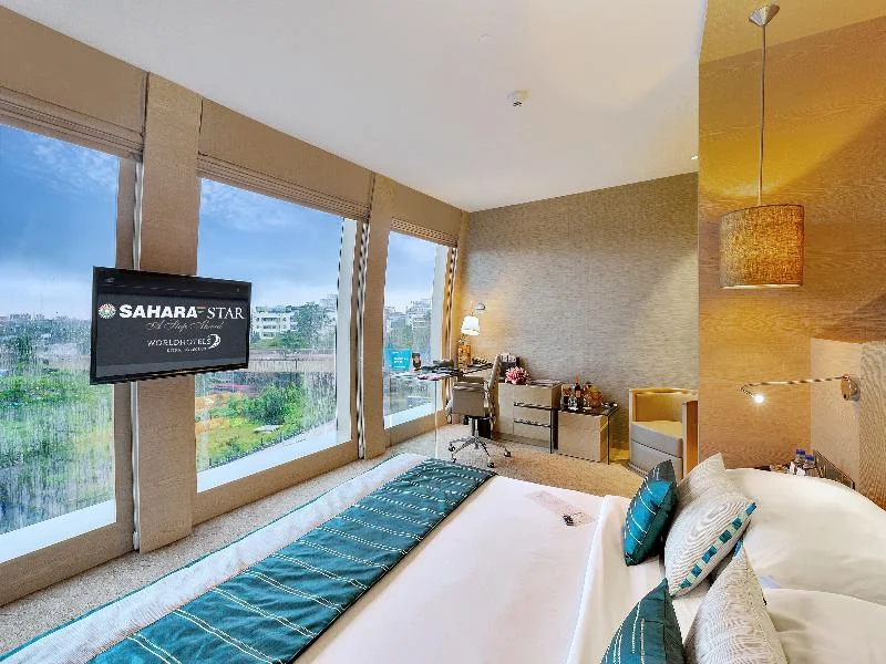 Hotel Sahara Star hotel interior