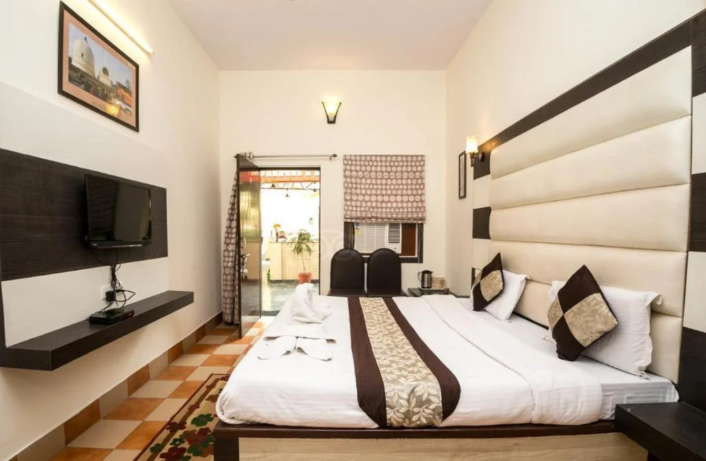 Hotel Sidhartha hotel interior