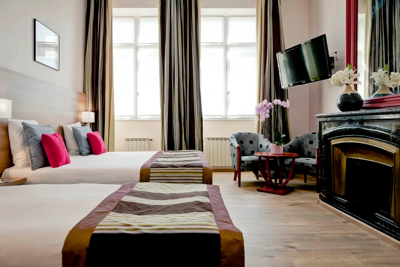 Hôtel Phenix hotel interior
