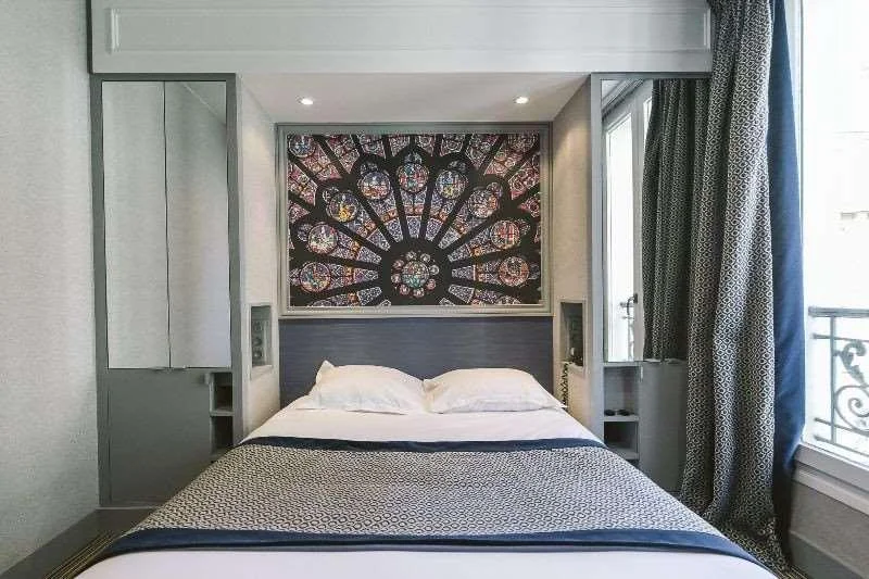 Hôtel Saint-Christophe hotel interior