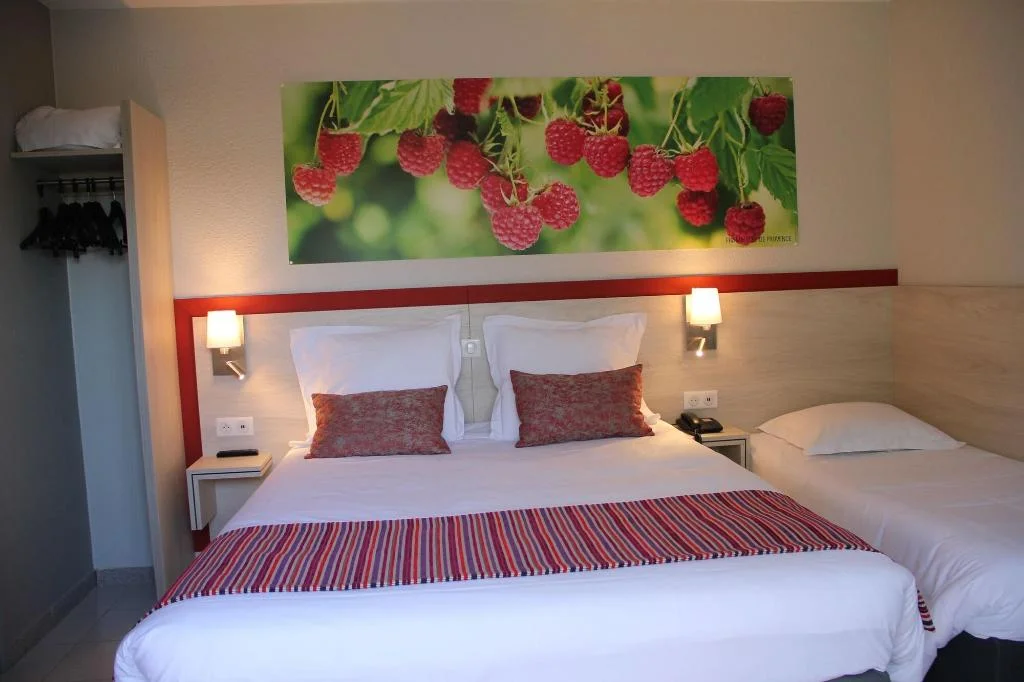 Hôtel Saint-Louis hotel interior