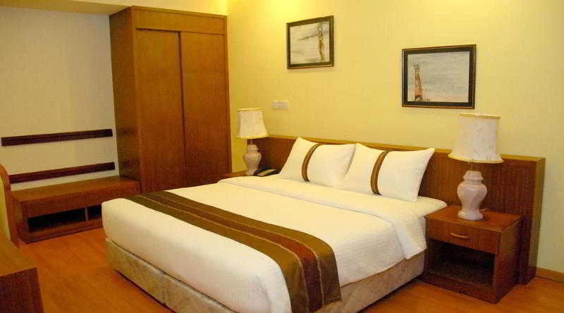 Hulhule Island Hotel hotel interior