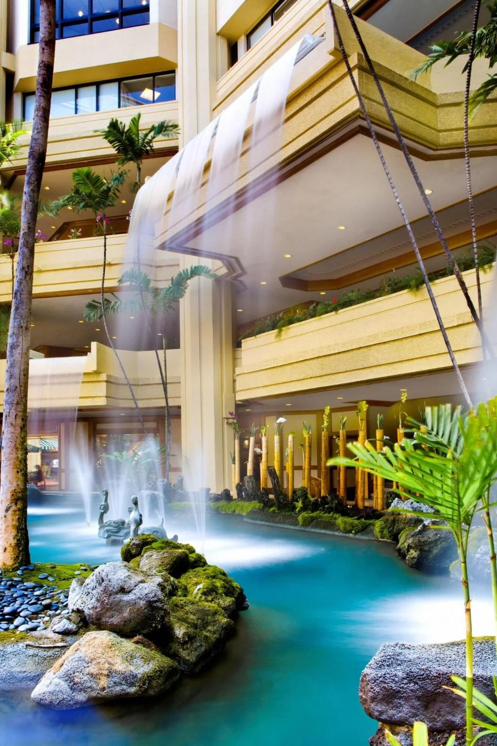 Hyatt Regency Waikiki Beach Resort and Spa hotel interior