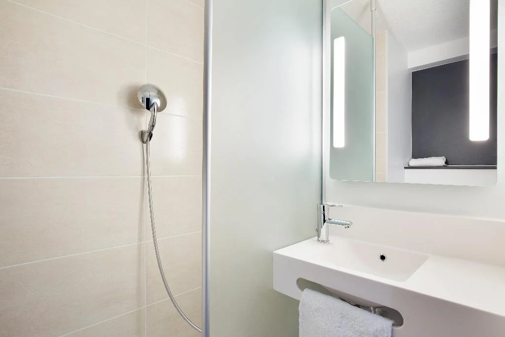 Ibis Lyon Centre Perrache hotel interior