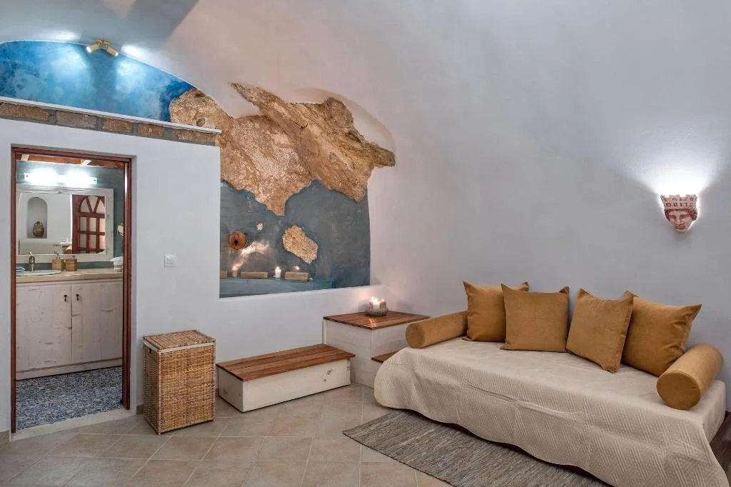 Ikies Traditional Houses hotel interior