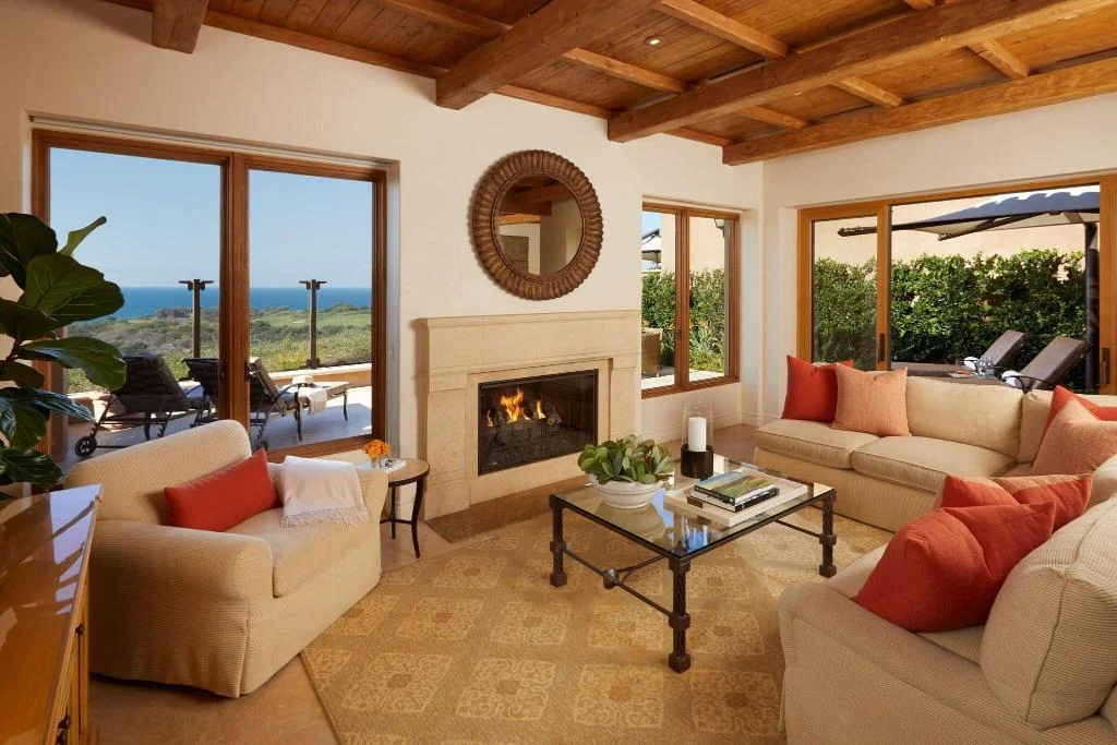 Inn at Pelican Heights hotel interior
