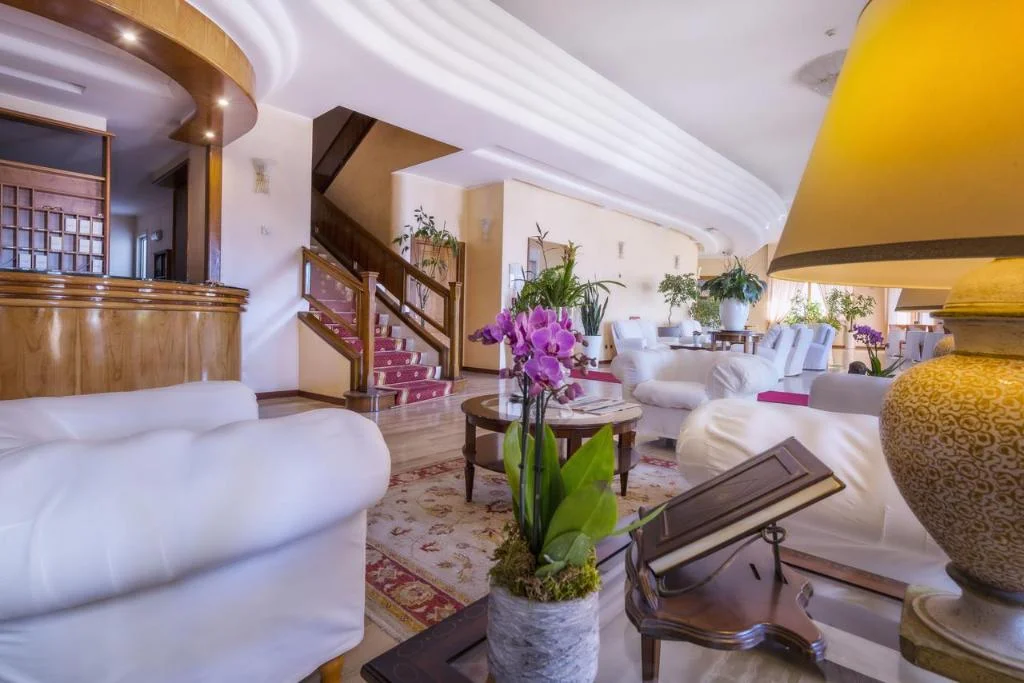 Jazeera Palace Hotel hotel interior