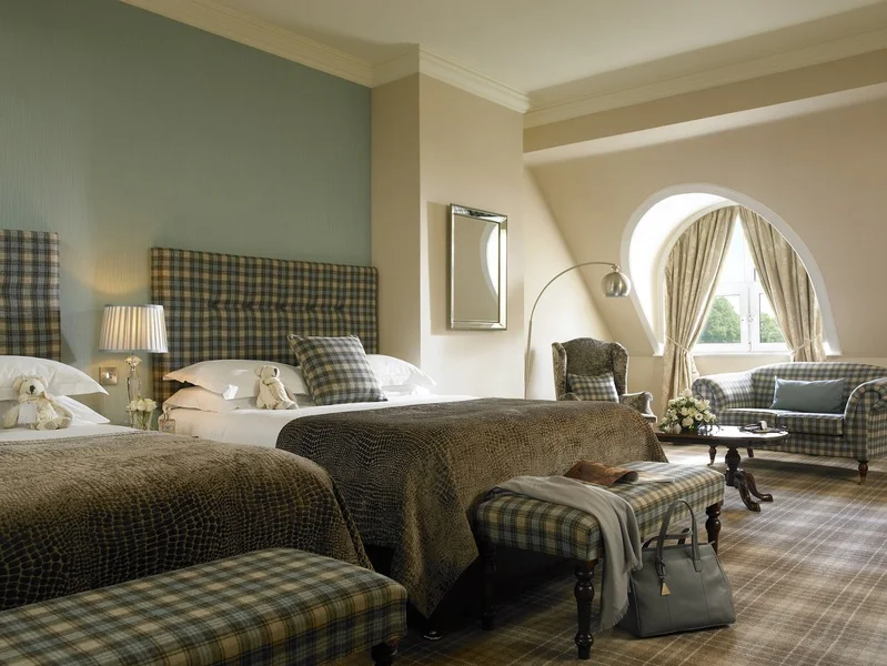 Killarney Plaza Hotel hotel interior