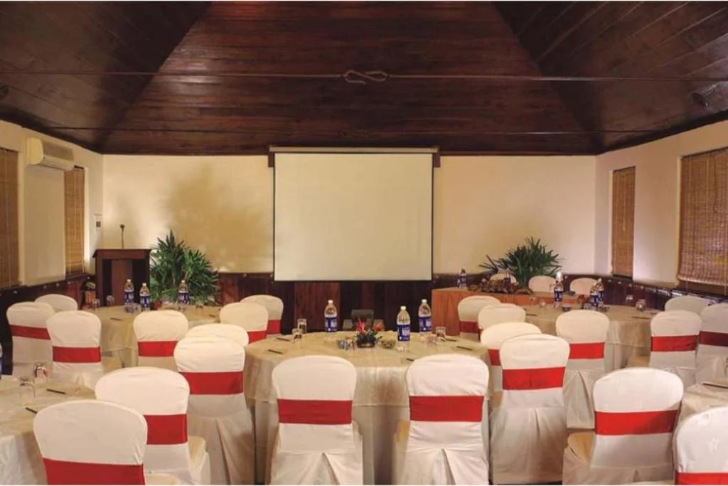 Kumarakom Lake Resort hotel interior