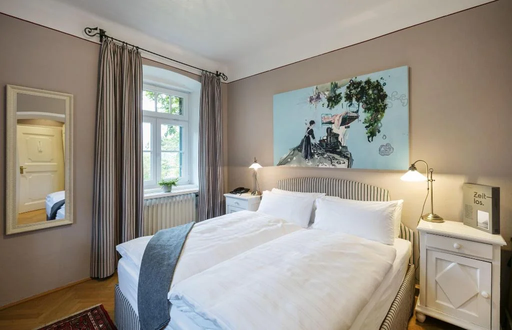 Landhaus zu Appesbach hotel interior