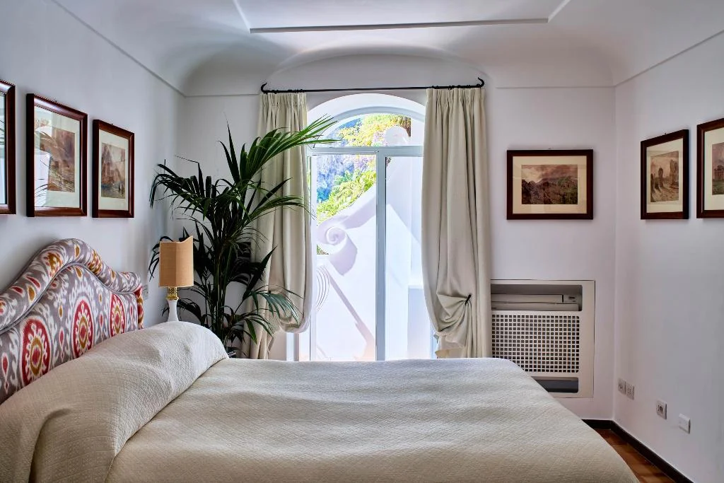 Le Sirenuse hotel interior