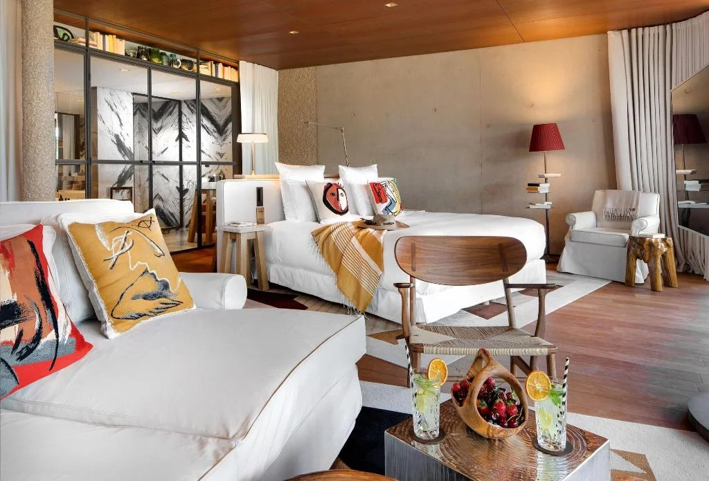 Lily of the Valley hotel interior