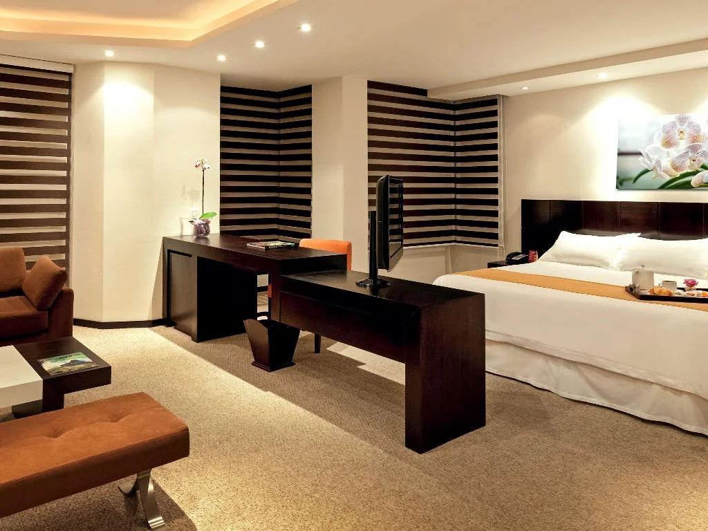 Mercure Alameda Quito hotel interior