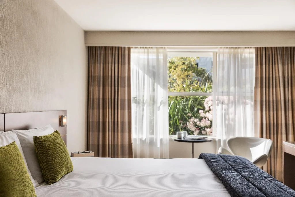Mercure Queenstown Resort hotel interior
