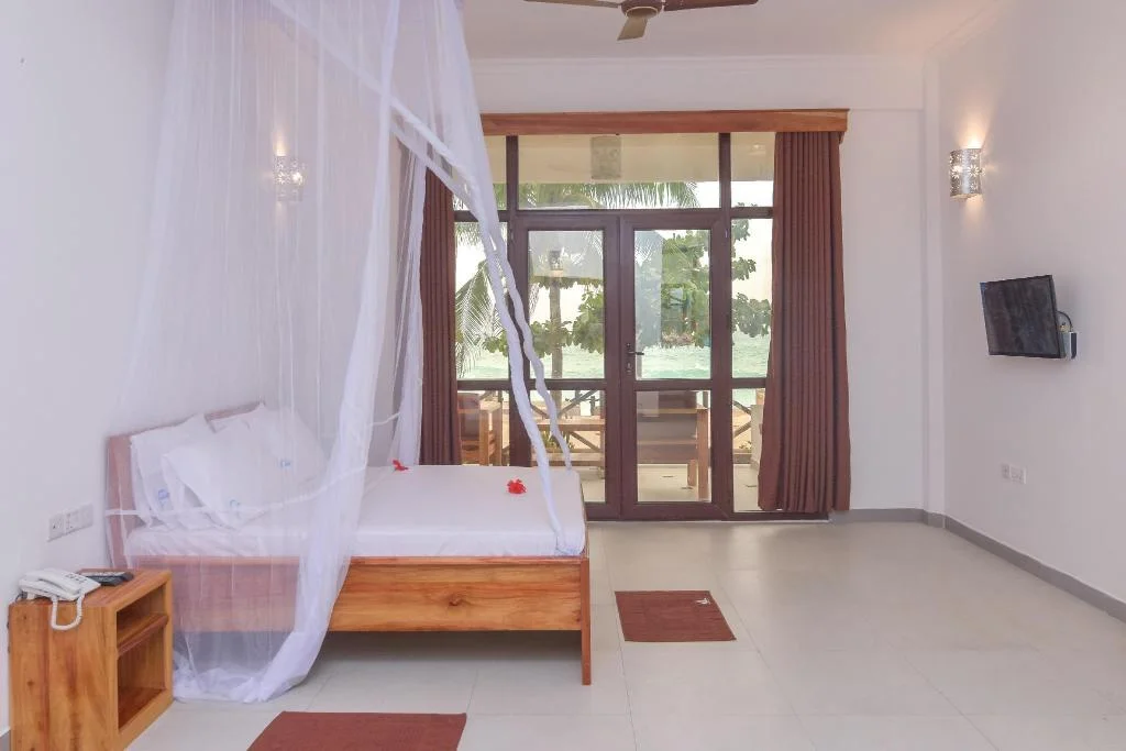 Mnarani Beach Cottages hotel interior