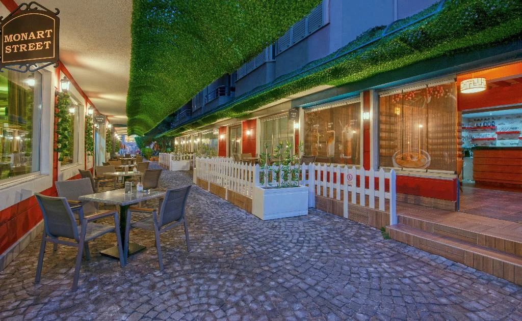 Mosaic City Hotel hotel interior