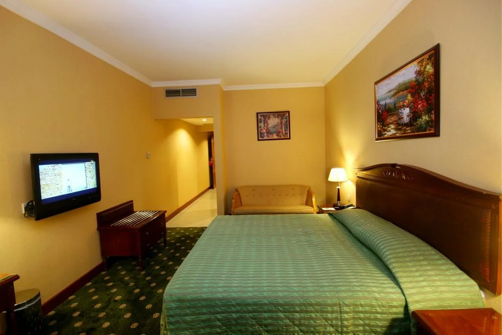 Mount Royal Hotel hotel interior