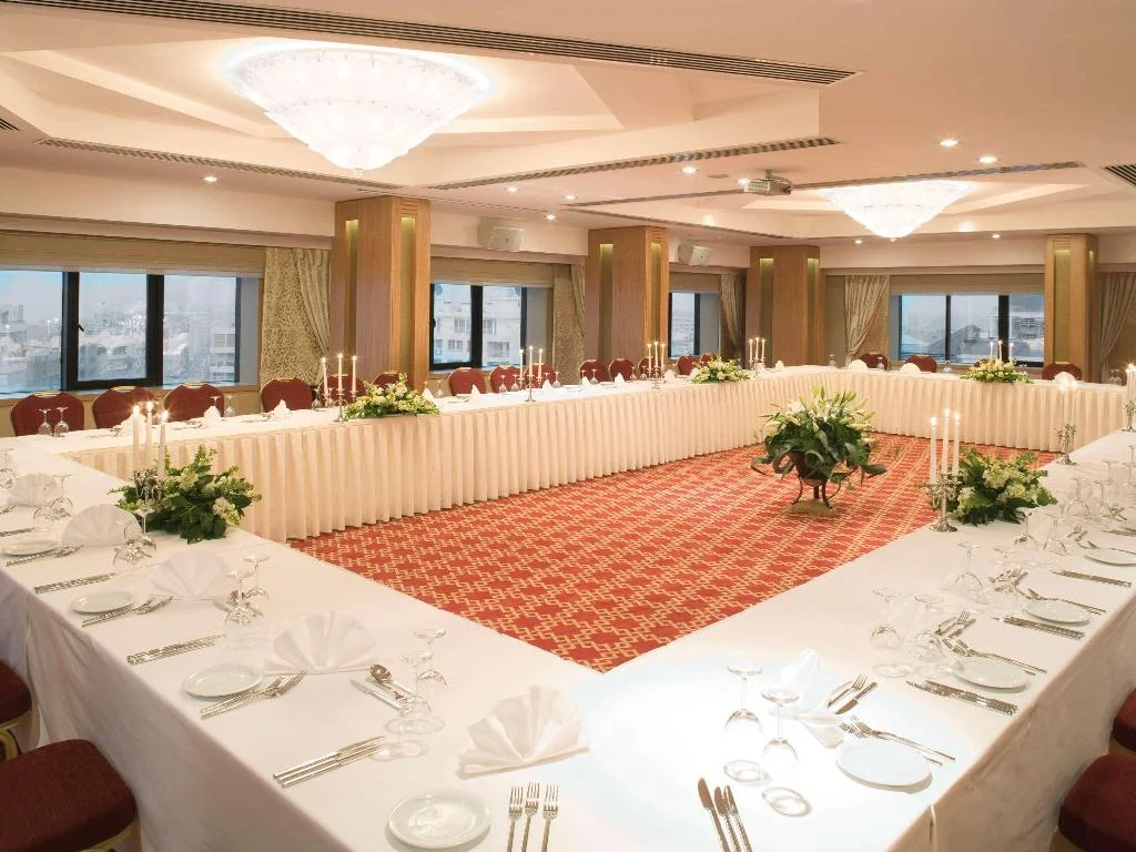Mövenpick Hotel Izmir hotel interior