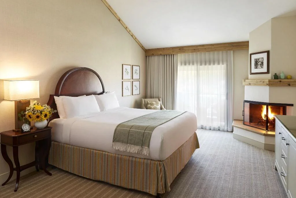 Napa Valley Travelodge hotel interior