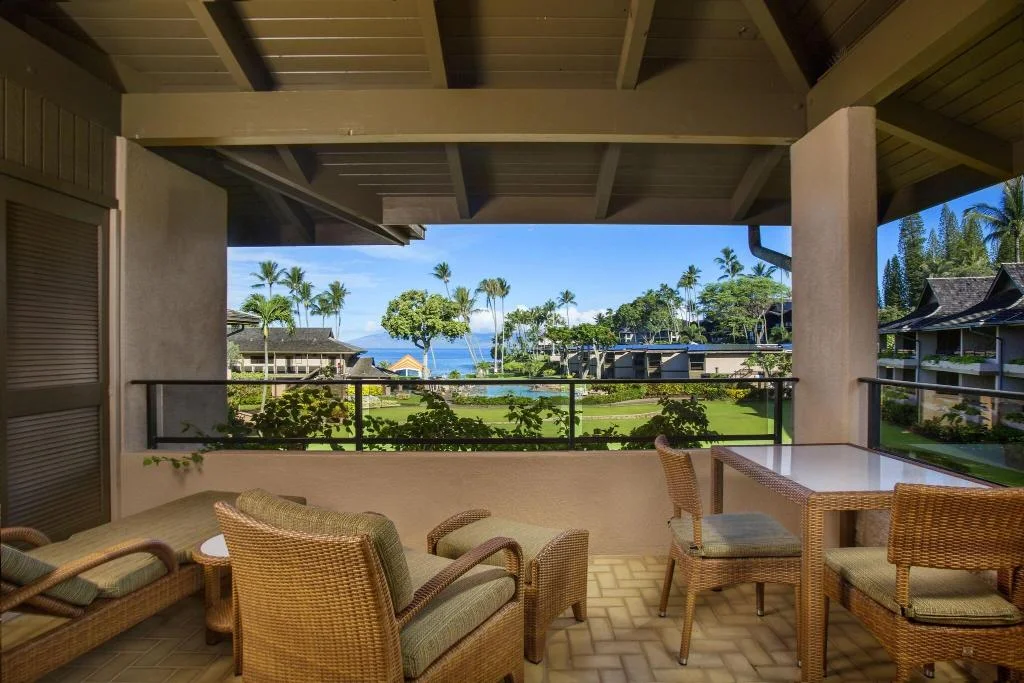 Napili Surf Beach Resort hotel interior