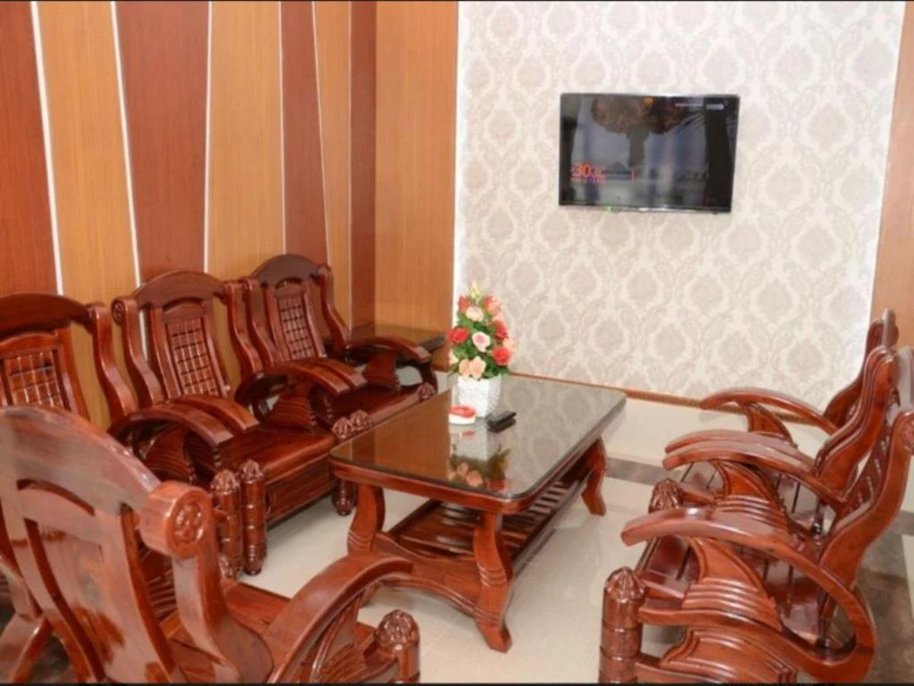 Nylon Hotel hotel interior