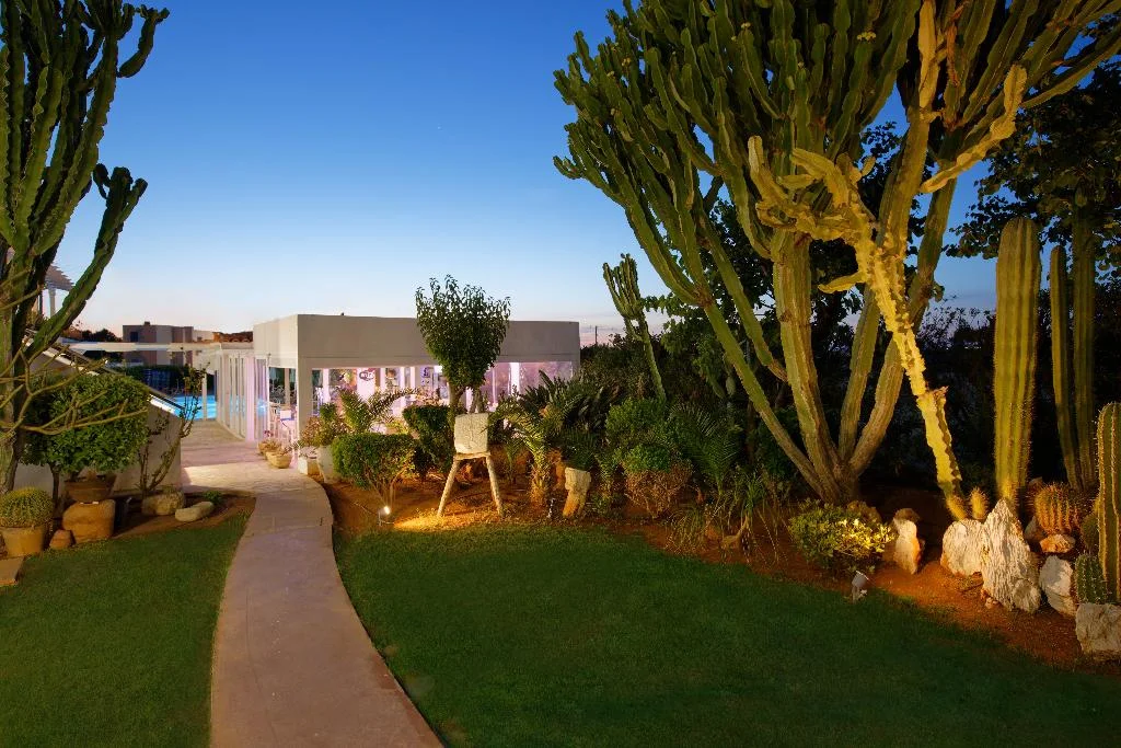 Oasis Beach Resort hotel interior