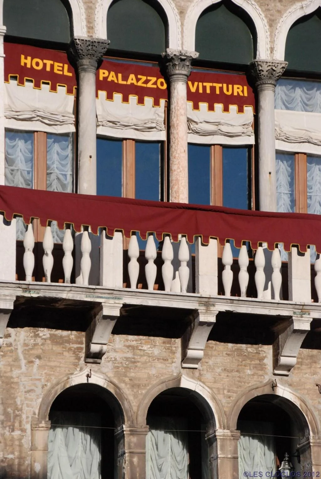 Palazzo Gattini hotel interior