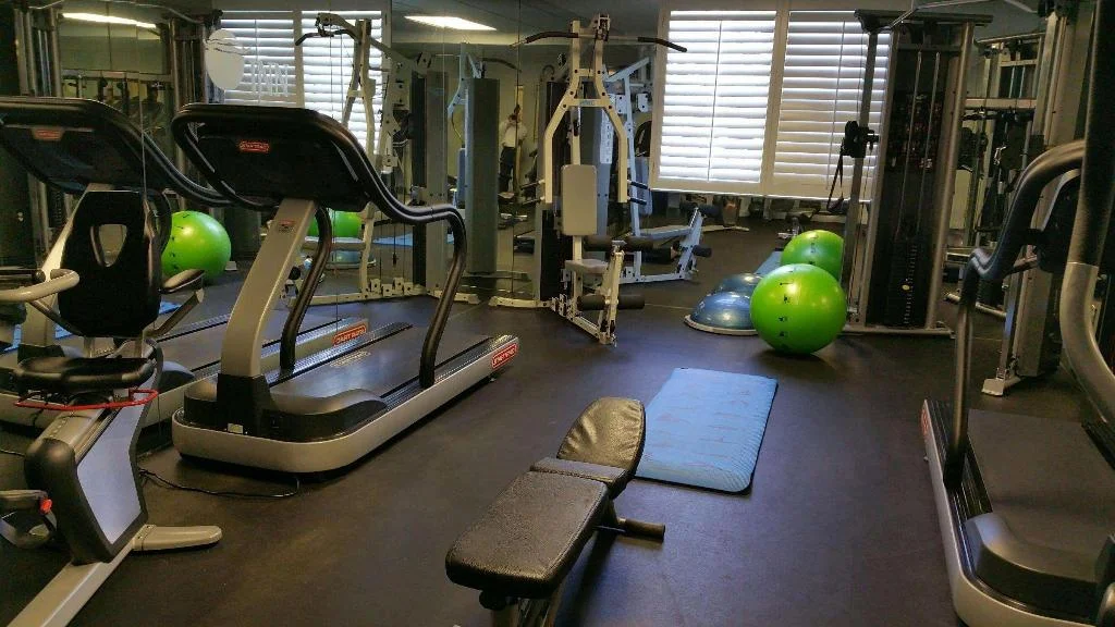 Pelican Bay Hotel hotel interior