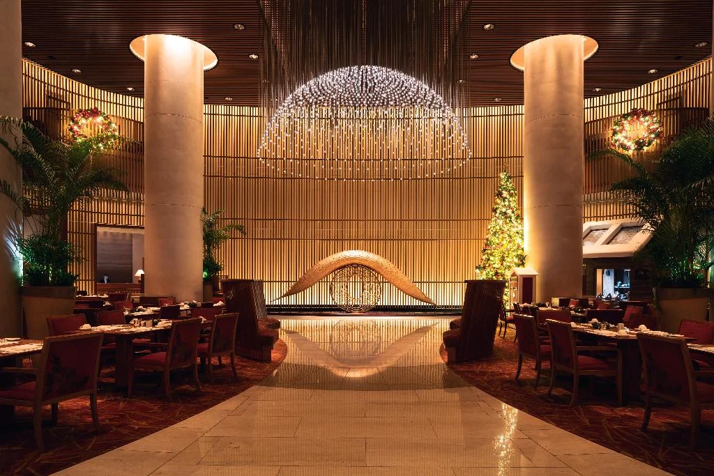 Peninsula House hotel interior