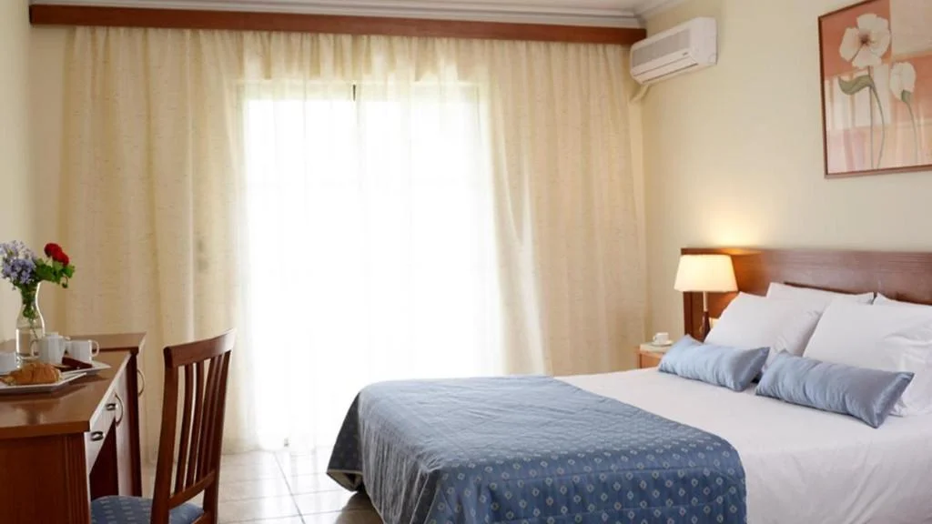 Porto Koukla Beach Hotel hotel interior