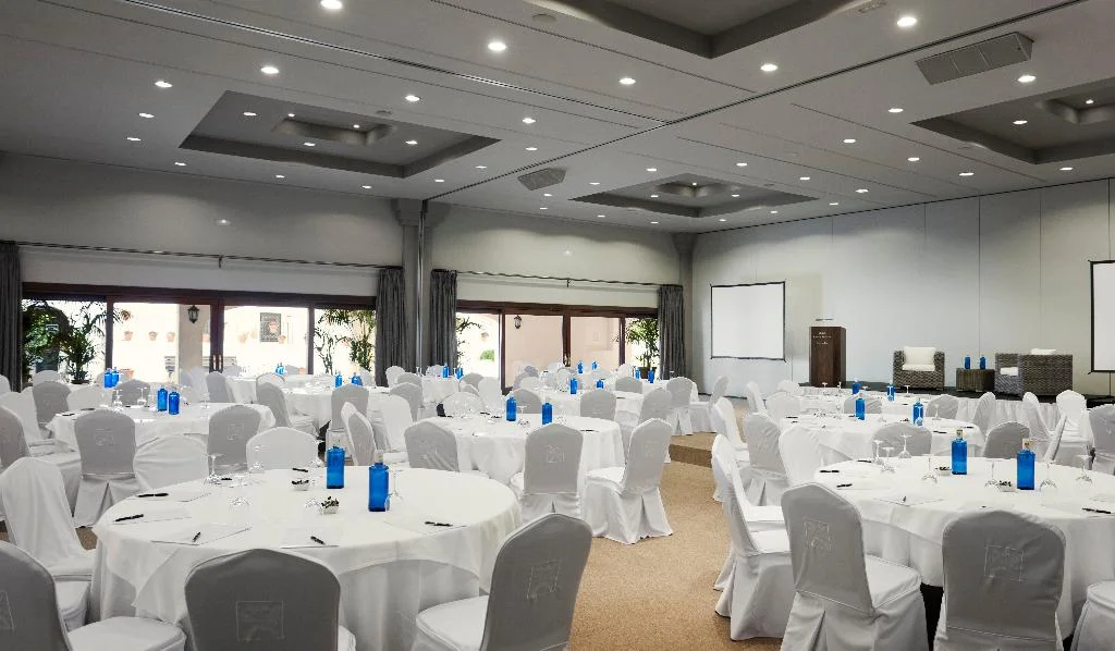 Puente Romano Beach Resort hotel interior